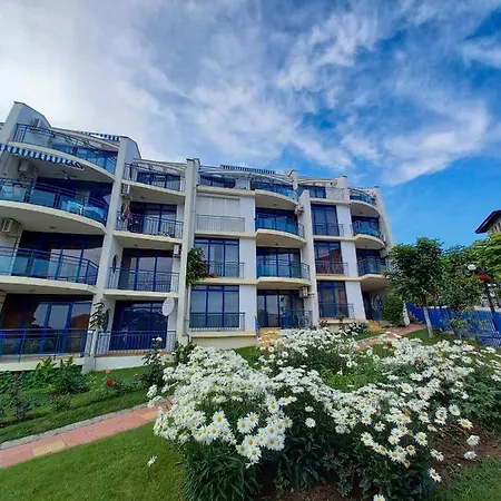 Vega Village Ap A8 Апартамент Свети Влас